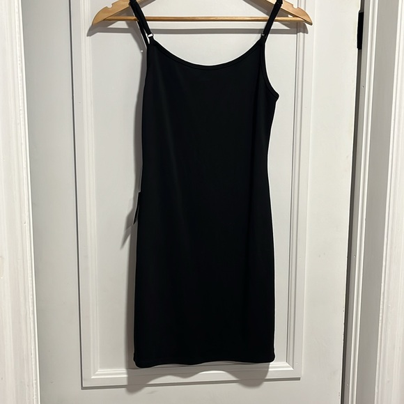 NWT lulus little black dress - Picture 5 of 5